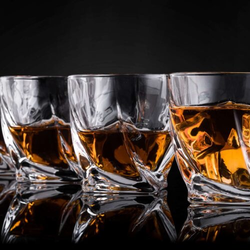 Whiskey glazen 4 op een rij